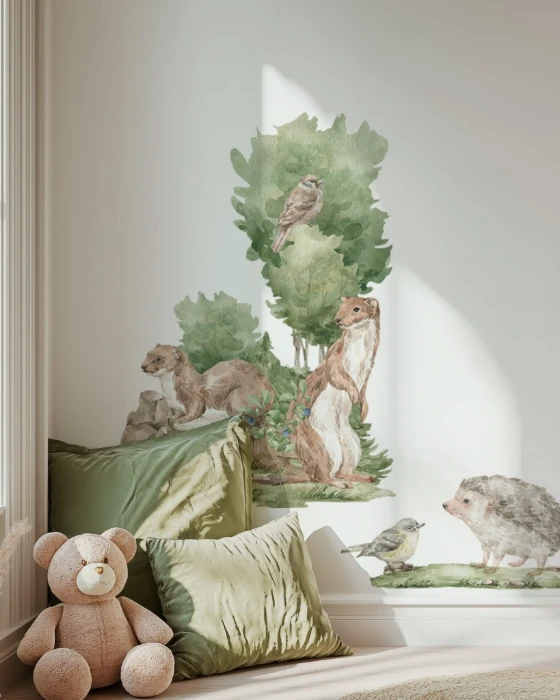 Leśne naklejki FOREST ze zwierzętami, zielonymi drzewami, paprociami i kwiatami
