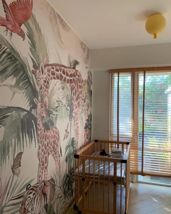 Mural ścienny safari dla dzieci – żyrafy, tygrysy, flamingi i tropikalna dżungla